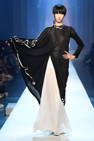 Look 65